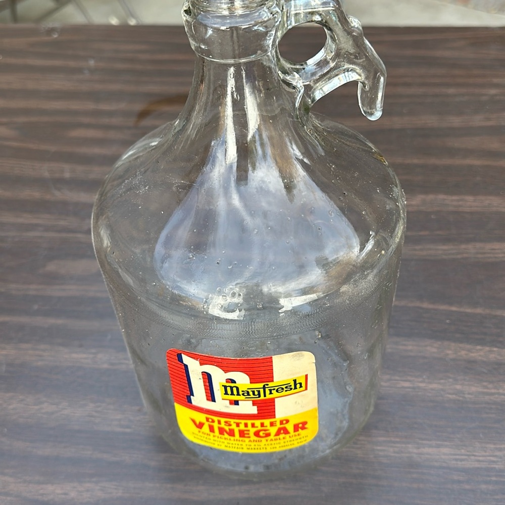 Vintage 1940s or 1950s Mayfair markets of Los Angeles, CA vintage 1 gallon jug